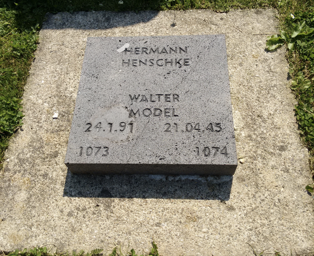 Battlefield Visits -- German War Cemeteries 11 image 5